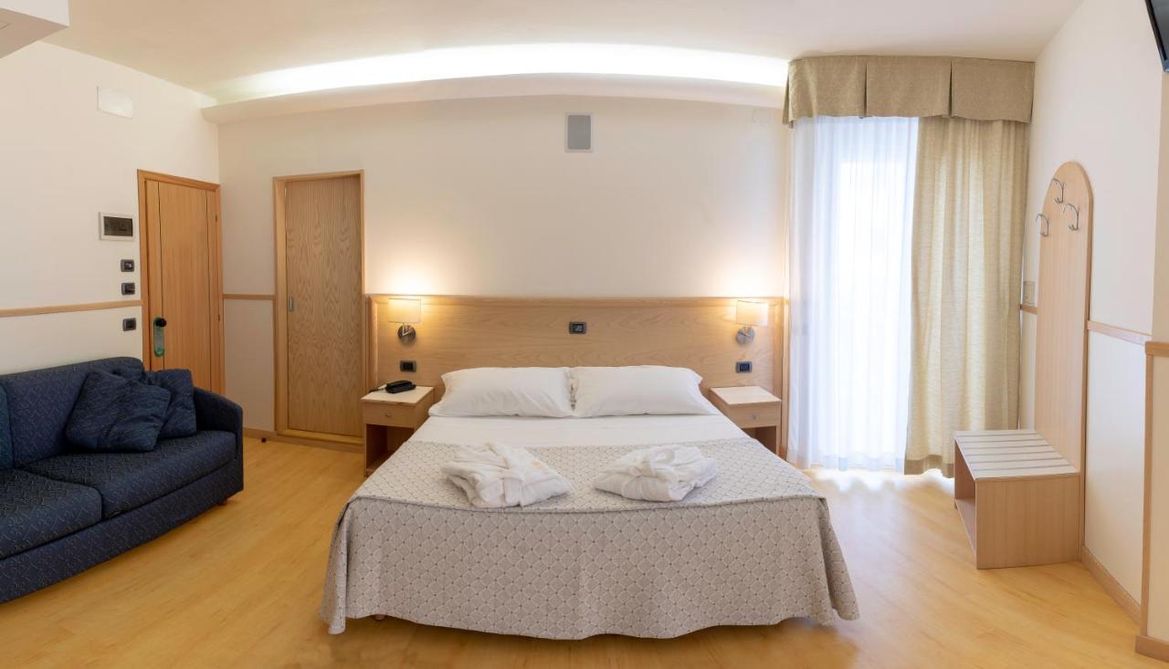 Hotel Vidi Miramare&delfino 4*