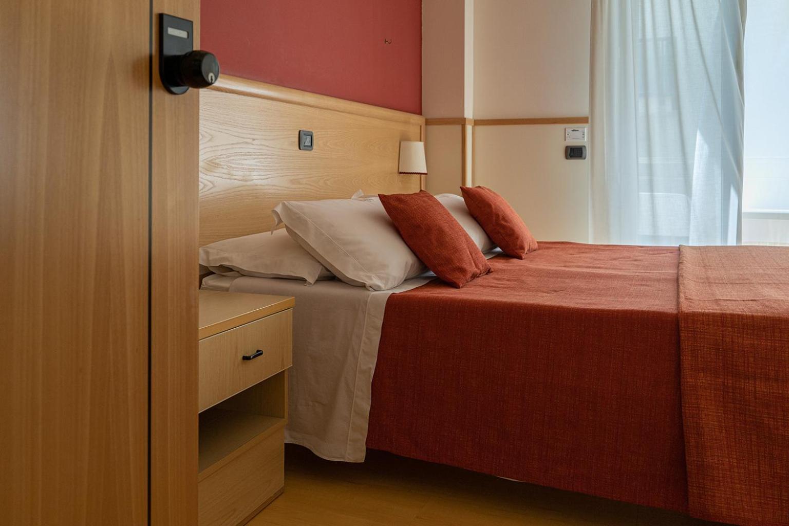 Vidi Miramare & Delfino 4*