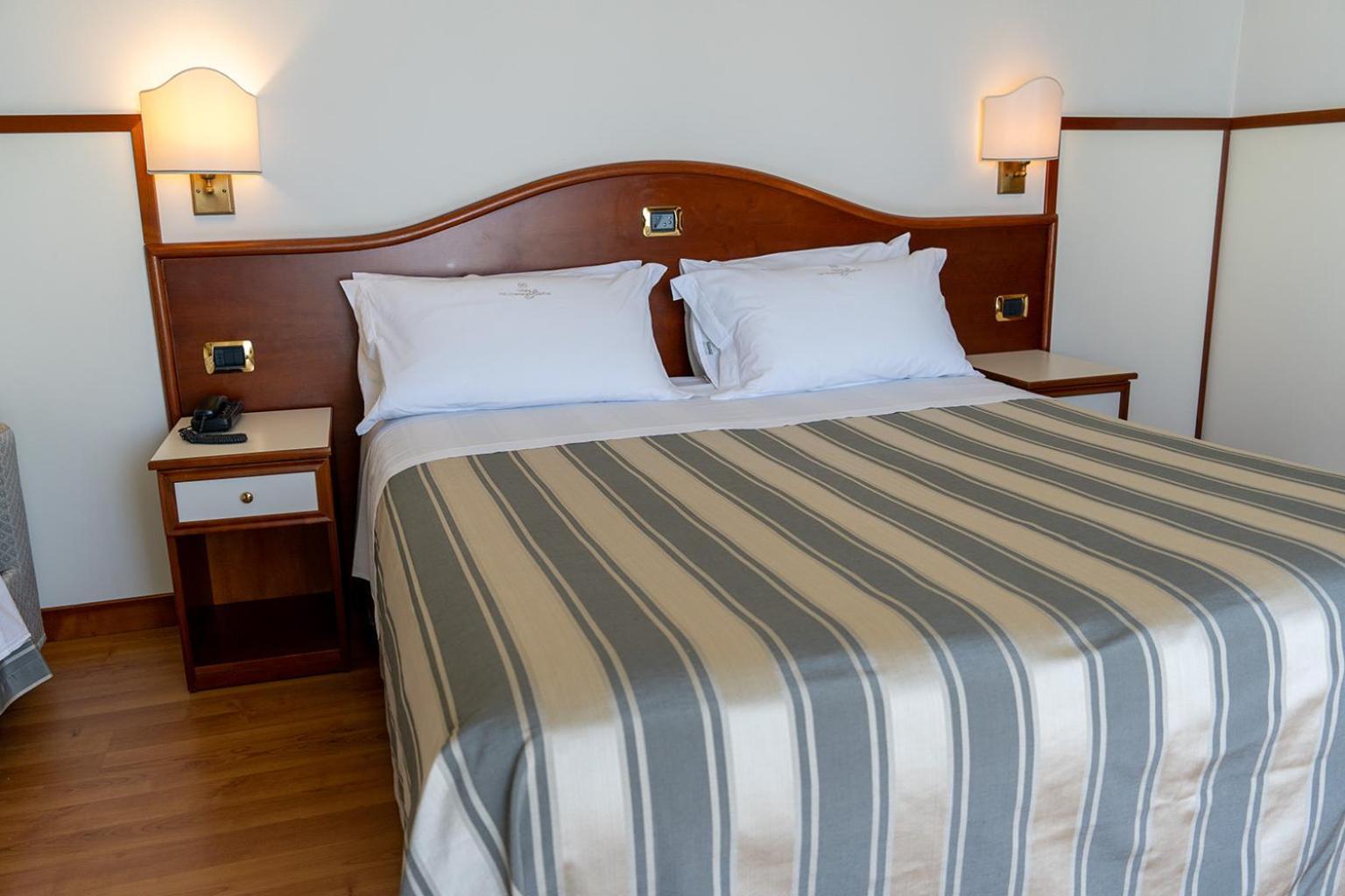 Vidi Miramare & Delfino